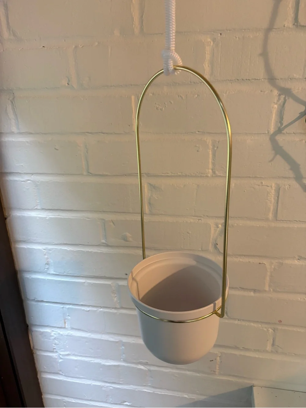 Umbra White Ceramic Hanging Planter Trio with Gold Metal Stands